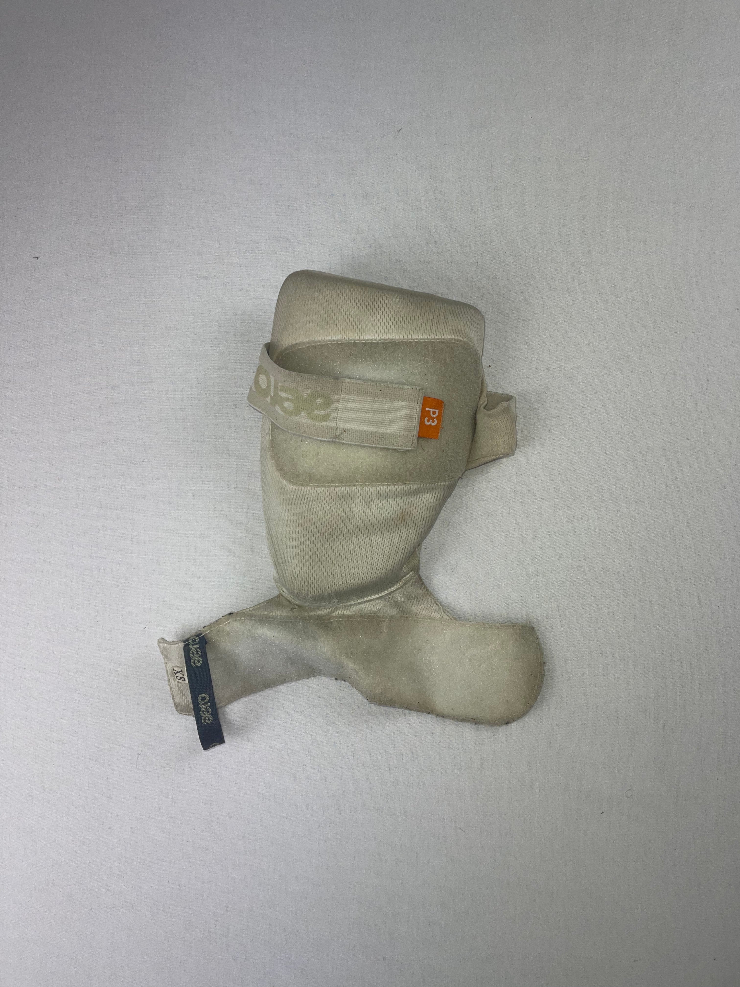 Aero Cricket P3 Right Handed Thigh Pads