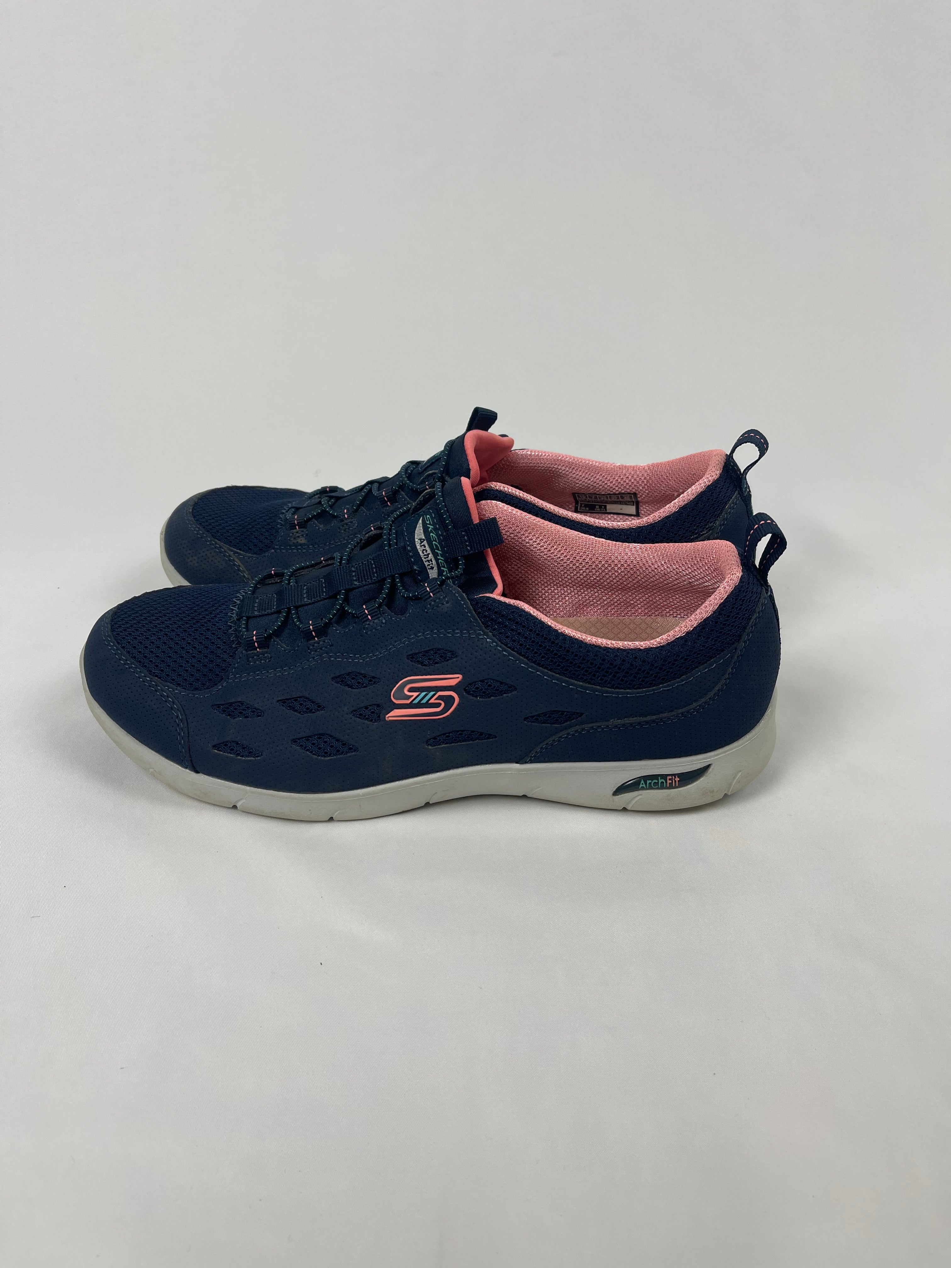 Skechers Air Cooled Form Fit Trainers
