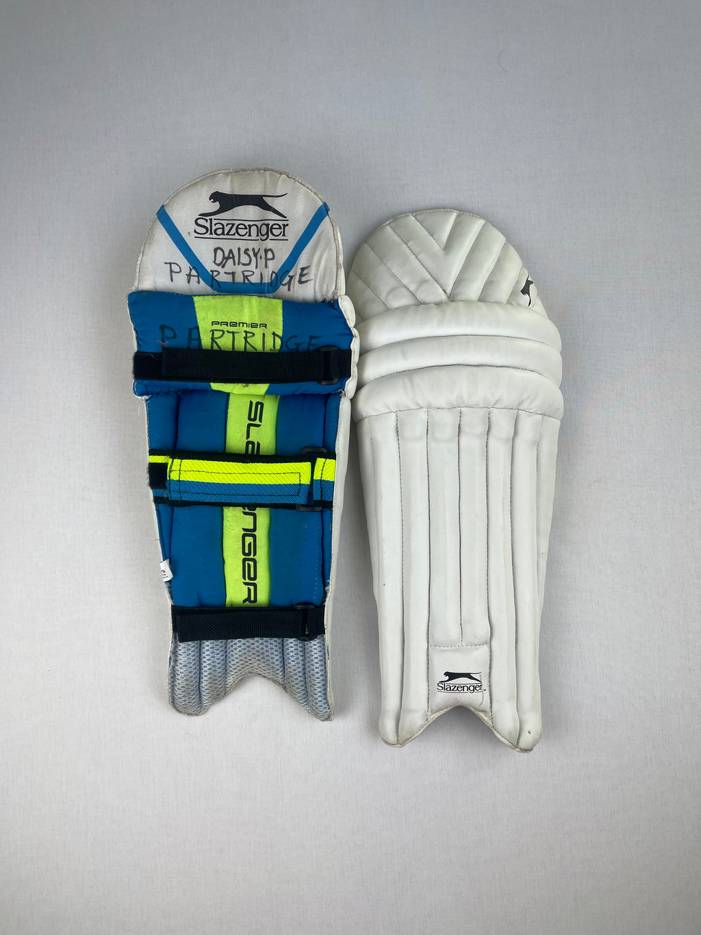 Slazenger Junior Premier Cricket Pads