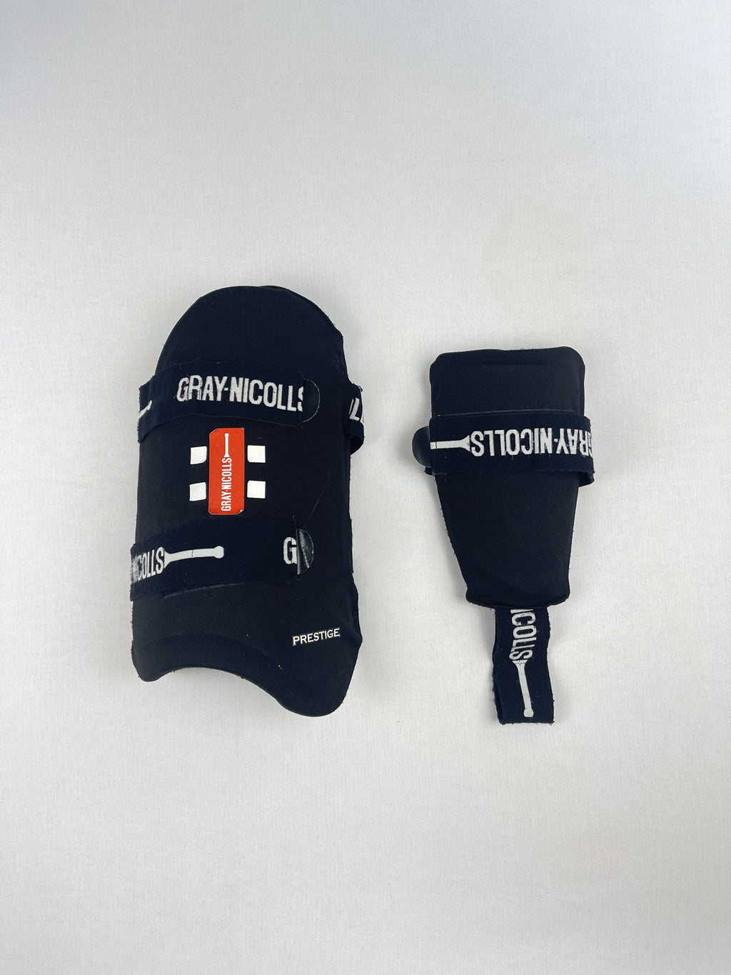 Gray-Nicolls Prestige thigh guard and inner thigh guard, front