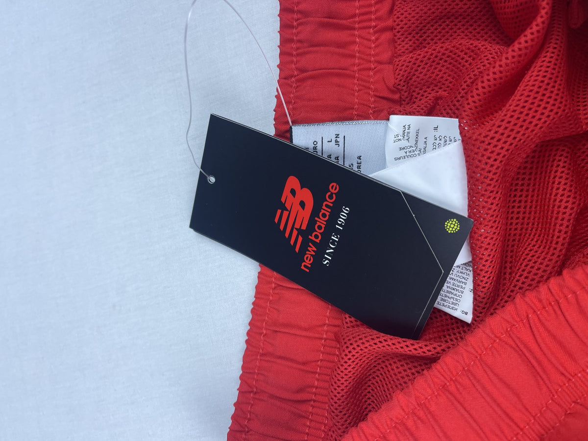 New Balance tag