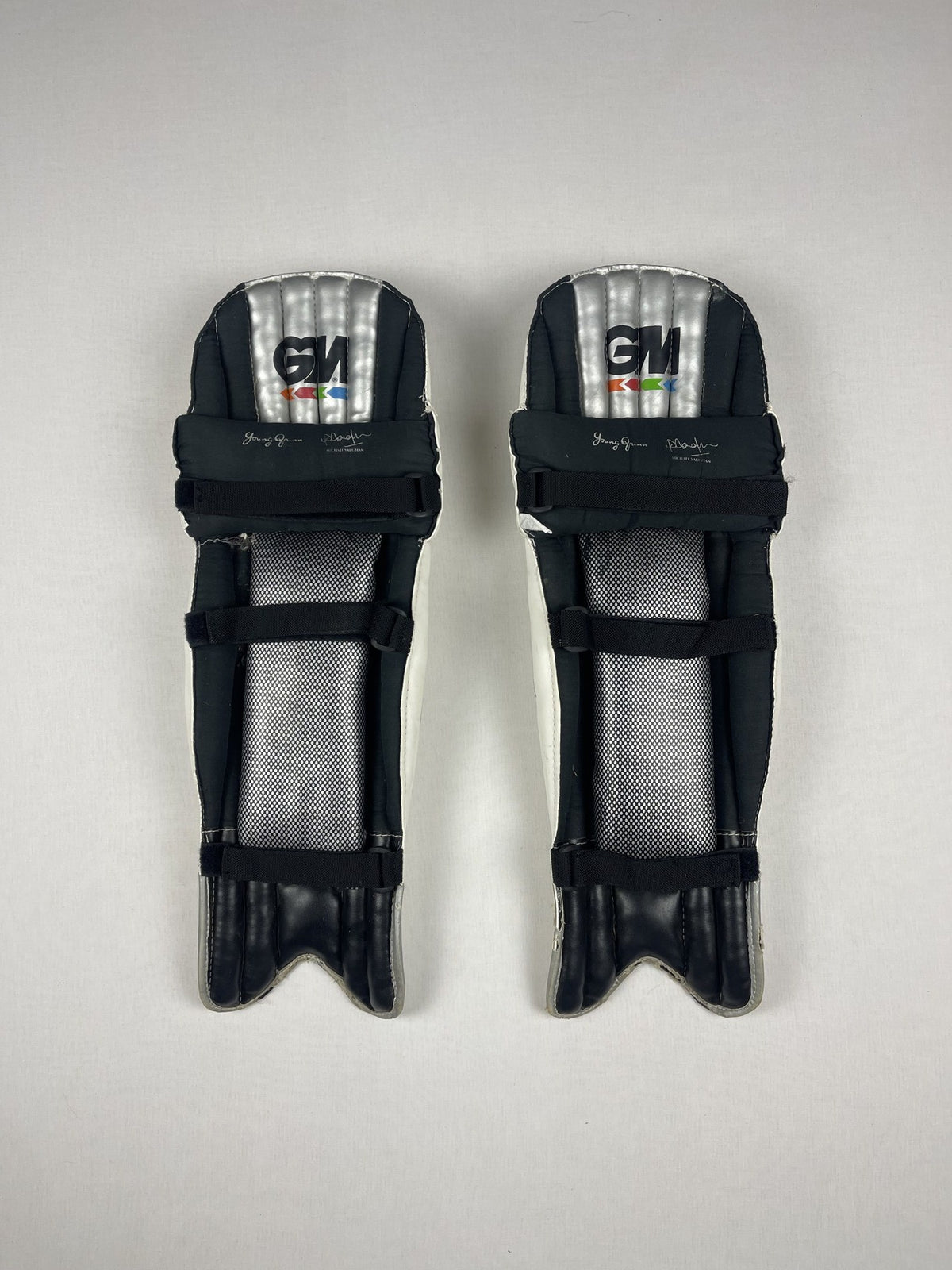 GM Michael Vaughan Youth Cricket Batting Pads