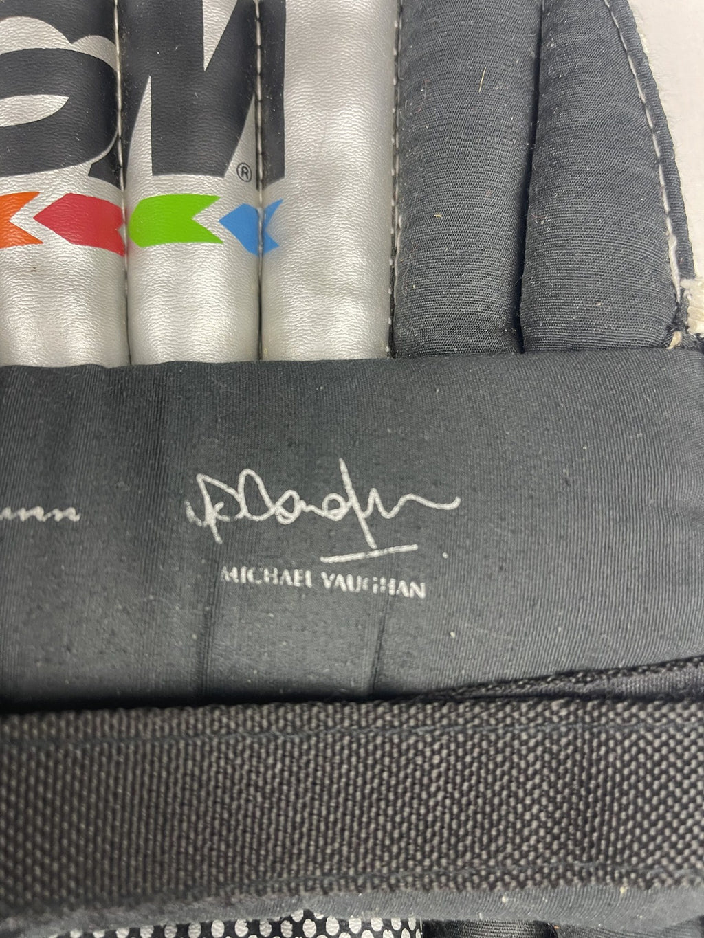 GM Michael Vaughan Youth Cricket Batting Pads