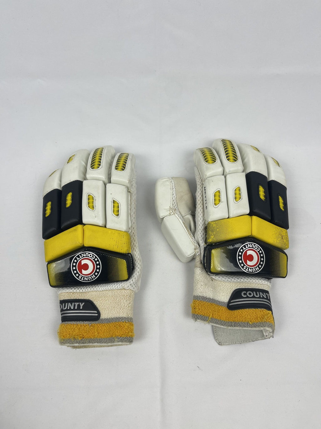 Hunts County Mettle Senior Cricket Batting Gloves