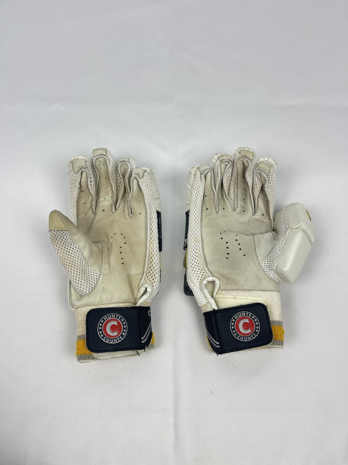 Hunts County Mettle Senior Cricket Batting Gloves