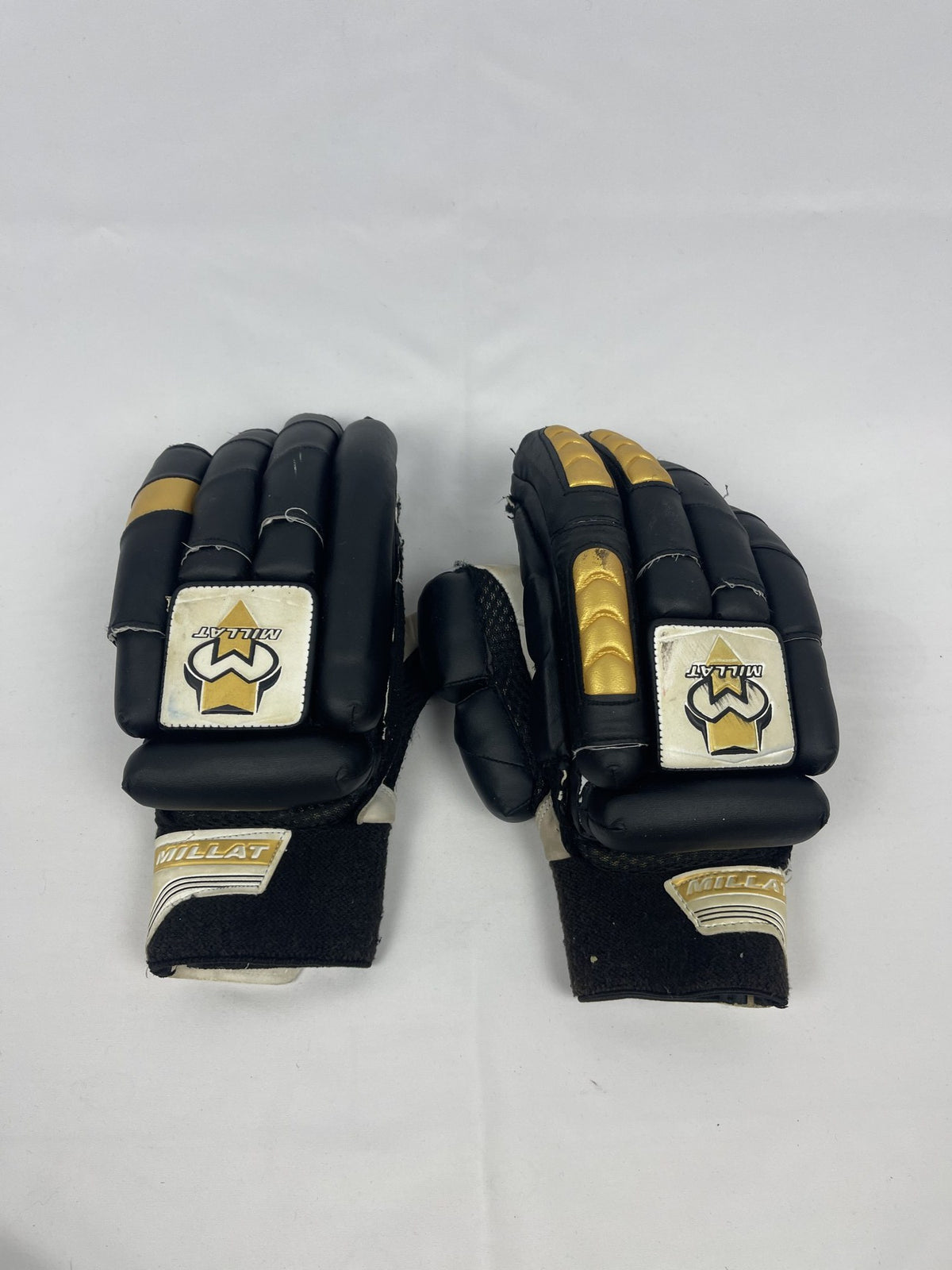 Millat Senior Cricket Batting Gloves