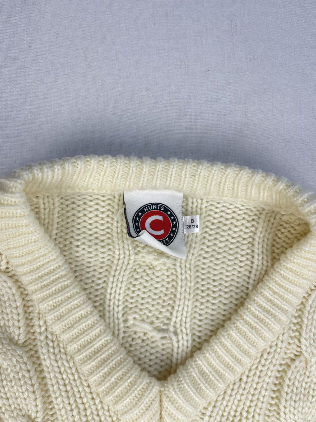 Hunts County Junior Cricket Jumper (B 26/28)