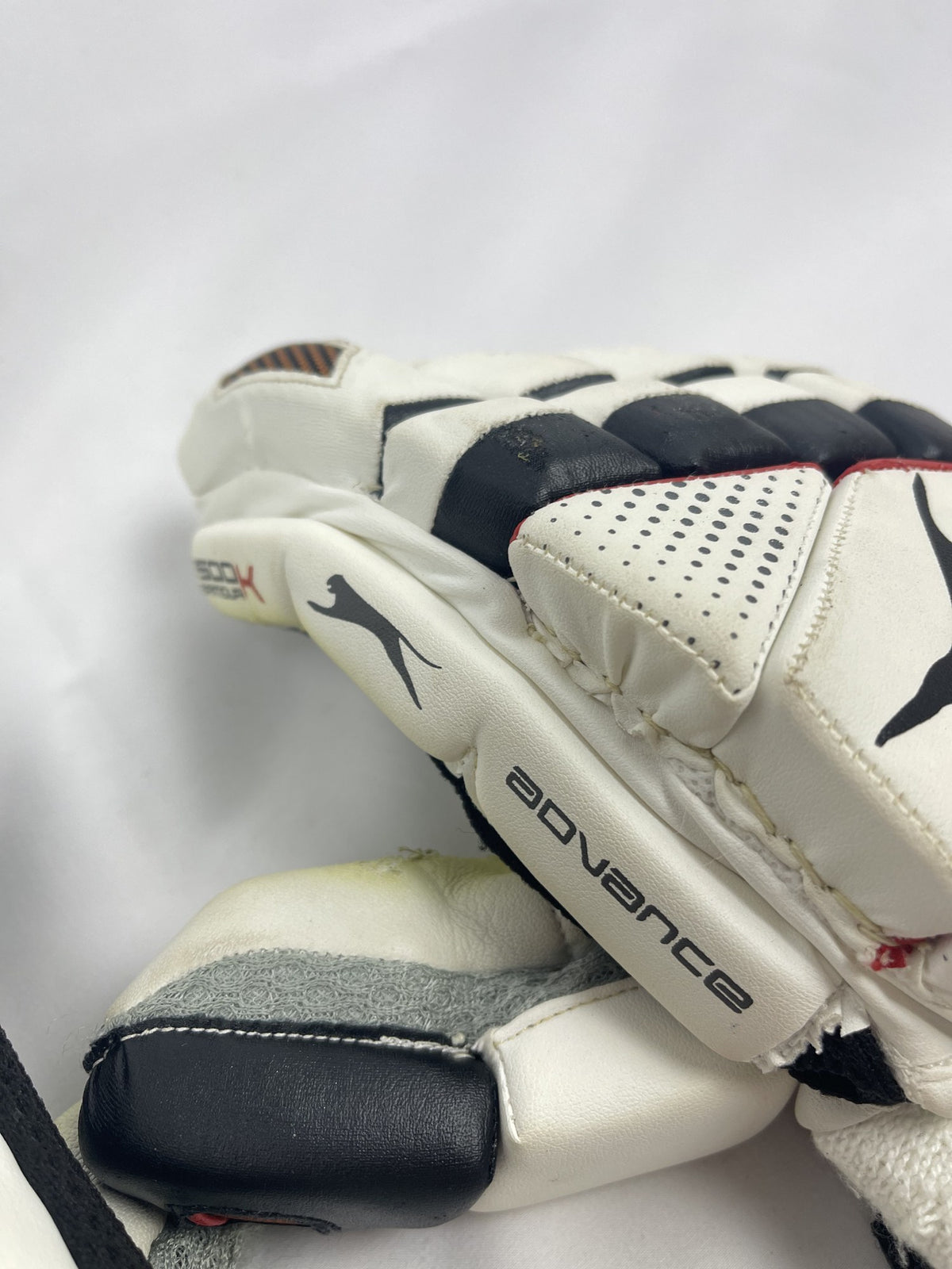 Slazenger Advance Youth Cricket Batting Gloves
